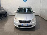 Begagnad Skoda Fabia Style 70 HK (51 kW) 2010 Grå Kombi