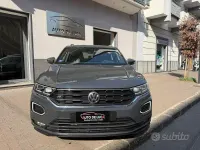 Usata VW T-Roc R-line 150 CV (110 kW) 2021 Grigio SUV