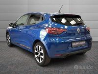 Usata Renault Clio V Techno 90 CV (66 kW) 2022 Blu Berlina