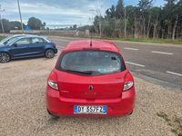 Usata Renault Clio II 75 CV (55 kW) 2009 Rosso Berlina