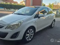 Usata Opel Corsa 75 CV (55 kW) 2012 Bianco Utilitaria