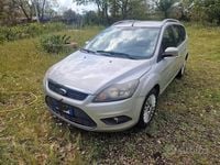 Begagnad Ford Focus Titanium 109 HK (80 kW) 2011 Grå Kombi