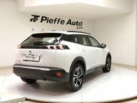 Usata Peugeot 2008 Allure 102 CV (75 kW) 2021 Bianco banchisa SUV