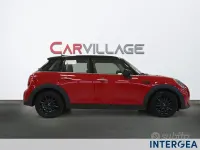 Usata Mini Cooper Classic 136 CV (100 kW) 2024 Rosso Utilitaria