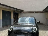 Usata Mini Cooper 102 CV (75 kW) 2021 Nero Utilitaria