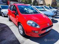 Usata Fiat Punto Lounge 69 CV (50 kW) 2014 Rosso Berlina