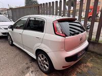 Usata Fiat Grande Punto Dynamic 77 CV (56 kW) 2010 Utilitaria