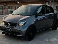Usata Smart ForFour 71 CV (52 kW) 2016 Grigio Utilitaria