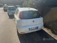 Usata Fiat Punto Lounge 69 CV (50 kW) 2018 Bianco Utilitaria