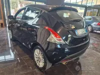 Usata Lancia Ypsilon 95 CV (69 kW) 2014 Nero Utilitaria