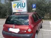 Käytetty Renault Clio II Authentique 58 HP (42 kW) 2004 Sedan
