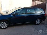 Usata VW Passat 105 CV (77 kW) 2012 Blu Station wagon