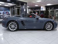Usata Porsche 718 Boxster 300 CV (220 kW) 2018 Blu grafite Cabrio