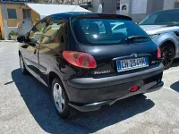 Usata Peugeot 206 68 CV (50 kW) 2004 Nero Utilitaria