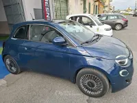 Używany Fiat 500e Opening Edition 42 kW (58 KM) 2020 Zielony Sedan/Limuzyna