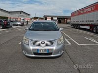 Usata Toyota Avensis Plus 126 CV (92 kW) 2010 Grigio Station wagon