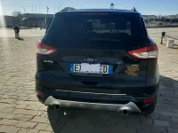 Usata Ford Kuga 179 CV (131 kW) 2014 Nero SUV
