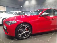 Usata Alfa Romeo Giulia Tech Edition 200 CV (147 kW) 2019 Rosso Berlina