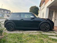 Usata Mini Cooper Favoured 204 CV (150 kW) 2024 Nero Utilitaria