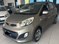Usata Kia Picanto 69 CV (50 kW) 2014 Beige Utilitaria