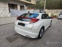 Usata Honda Civic Comfort 120 CV (88 kW) 2014 Bianco Berlina