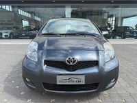 Usata Toyota Yaris Sol 69 CV (50 kW) 2010 Grigio Utilitaria