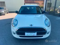 Usata Mini ONE 75 CV (55 kW) 2015 Bianco Utilitaria