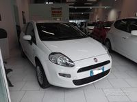 Usata Fiat Punto Lounge 69 CV (50 kW) 2013 Bianco Utilitaria