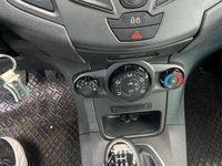 Usata Ford Fiesta 75 CV (55 kW) 2013 Utilitaria