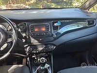 Usata Kia Carens 2015 Grigio Monovolume