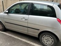 Usata Lancia Ypsilon 75 CV (55 kW) 2006 Grigio Utilitaria