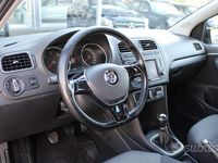 Usata VW Polo Comfortline 75 CV (55 kW) 2017 Grigio Berlina