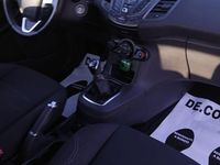 Usata Ford Fiesta 75 CV (55 kW) 2015 Bianco Utilitaria