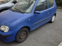 Usata Fiat 600 54 CV (39 kW) 2002 Bluazzurro Berlina