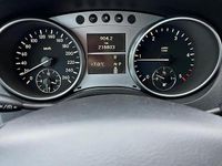 Usata Mercedes ML320 224 CV (164 kW) 2007 Grigio SUV
