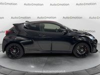 Usado Toyota Yaris 280 CV (205 kW) 2024 Negro Utilitario