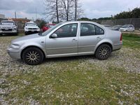Usata VW Bora 116 CV (85 kW) 2000 Gray Berlina