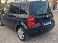 Usata Renault Modus 85 CV (62 kW) 2009 Nero Monovolume