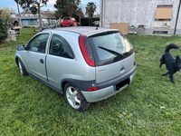 Usata Opel Corsa 101 CV (74 kW) 2003 Grigio Utilitaria