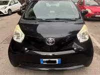 Usata Toyota iQ 90 CV (66 kW) 2011 Utilitaria