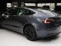 Usata Tesla Model 3 152 kW (208 CV) 2020 Grigio Berlina