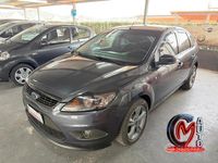 Usado Ford Focus Titanium 90 HP (66 kW) 2009 Cinzento Sedan