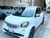 Usata Smart ForFour 71 CV (52 kW) 2017 Bianco Utilitaria