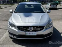 Usata Volvo V60 Business Edition 120 CV (88 kW) 2017 Grigio Station wagon