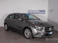 Usata Mercedes B200 163 CV (119 kW) 2019 Grigio Monovolume