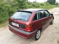 Usata Opel Astra Edition 90 CV (66 kW) 1997 Rosso