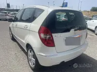 Usata Mercedes A160 95 CV (69 kW) 2012 Bianco Utilitaria