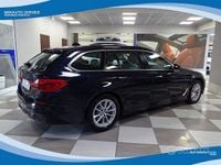 Usata BMW 520 163 CV (119 kW) 2018 Blu metallizzato Station wagon