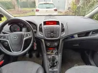 Usata Opel Zafira 101 CV (74 kW) 2012 Bianco Monovolume