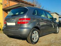 Usata Mercedes B180 Executive 109 CV (80 kW) 2010 Grigio / metallizzato Monovolume